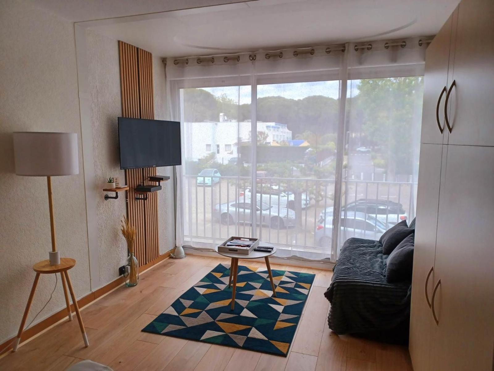 Studio Centre-Ville A 2 Pas De La Plage Ла-Гранд-Мот Экстерьер фото