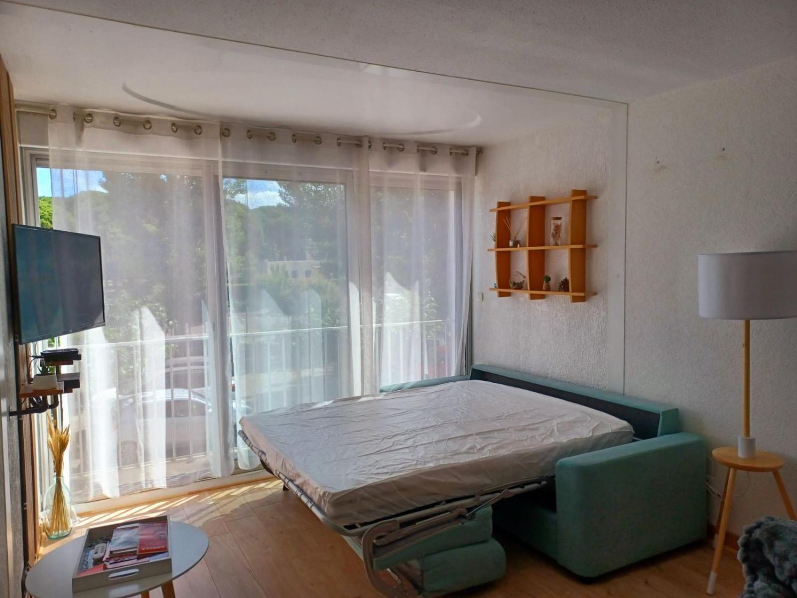 Studio Centre-Ville A 2 Pas De La Plage Ла-Гранд-Мот Экстерьер фото